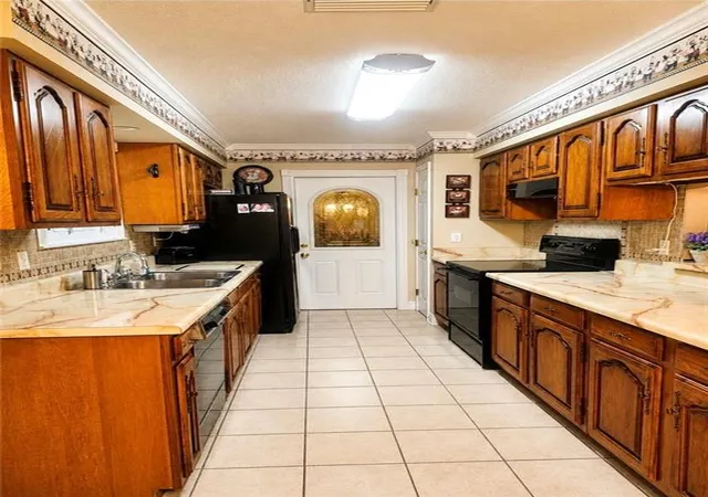 Photo 4 of Single family home for sale at 5545 Trinity Dr, Marrero, LA 70072 | MLS# 2553533 | Listing updated on 2026-09-27