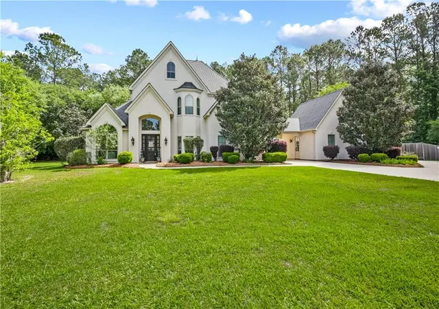 Photo 1 of Sale Pending at 459 Camden Park Dr, Covington, LA 70435 | MLS# 2552895 | Listing updated on 2026-08-30