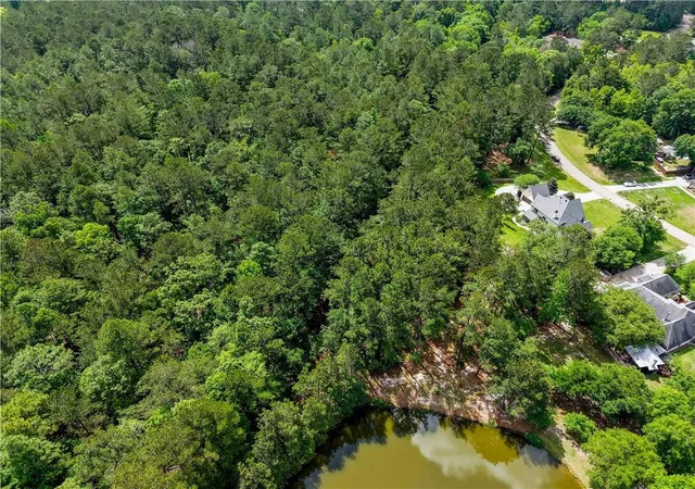 Photo 38 of Sale Pending at 459 Camden Park Dr, Covington, LA 70435 | MLS# 2552895 | Listing updated on 2026-08-30