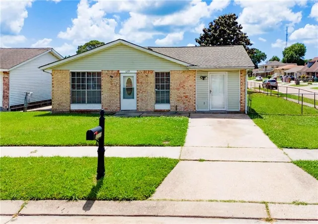 Photo 2 of Single family home for sale at 6189 Ray St, Marrero, LA 70072 | MLS# 2553600 | Listing updated on 2026-10-01