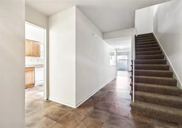 Photo 4 of Townhouse for sale at 3825 27 Vernon St, Metairie, LA 70001 | MLS# 2553939 | Listing updated on 2026-10-05