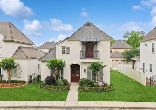 Photo 3 of Single family home for sale at 1210 Magnolia Aly, Mandeville, LA 70471 | MLS# 2554315 | Listing updated on 2026-09-02