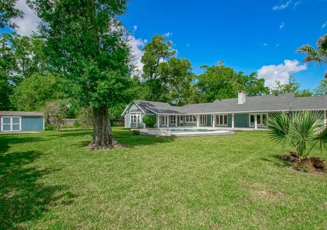 Single family home for sale at 267 Midway Dr, River Ridge, LA 70123 | MLS# 2554092