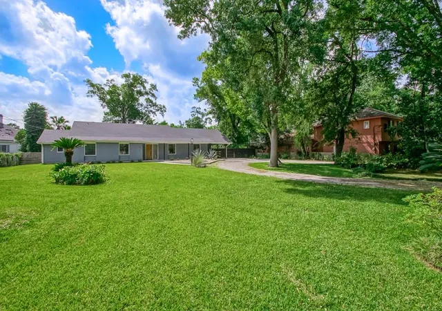 Photo 2 of Single family home for sale at 267 Midway Dr, River Ridge, LA 70123 | MLS# 2554092 | Listing updated on 2026-09-21