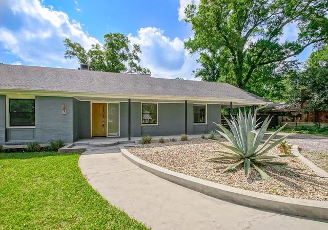 Photo 4 of Single family home for sale at 267 Midway Dr, River Ridge, LA 70123 | MLS# 2554092 | Listing updated on 2026-09-21