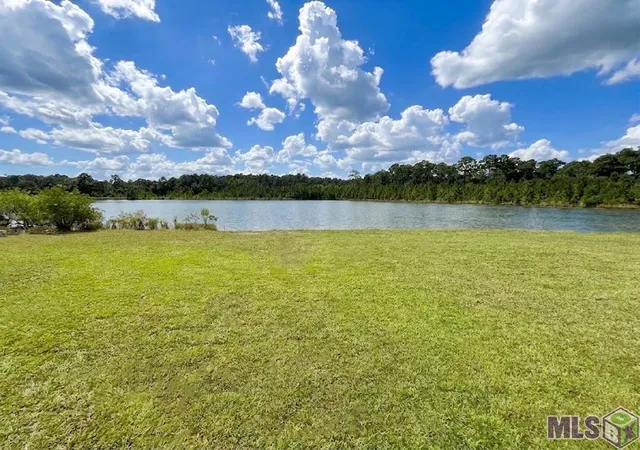 Photo 2 of Single family home for sale at 737 Northlake Dr, Covington, LA 70435 | MLS# NO2026007812 | Listing updated on 2026-09-02