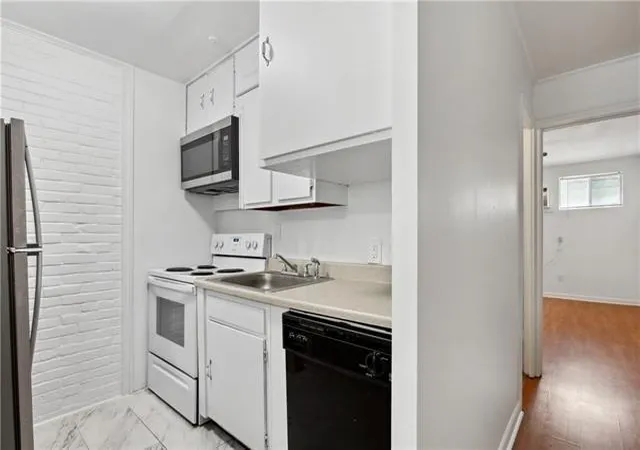 Photo 3 of Condo for sale at 1921 Prytania St #L, New Orleans, LA 70130 | MLS# 2555746 | Listing updated on 2026-09-01