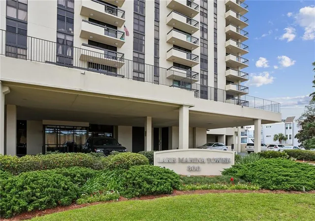 Photo 1 of Condo for sale at 300 Lake Marina Ave #4A, New Orleans, LA 70124 | MLS# 2555389 | Listing updated on 2026-10-04
