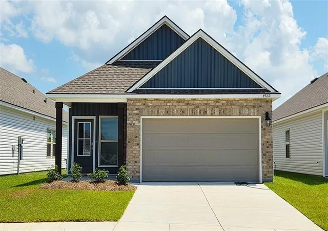 Photo 1 of Sale Pending at 4632 Marais River Dr, Slidell, LA 70461 | MLS# 2555962 | Listing updated on 2026-09-23