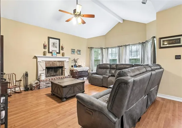 Photo 3 of Sale Pending at 71061 Lake Placid Dr, Covington, LA 70433 | MLS# 2556073 | Listing updated on 2026-10-07