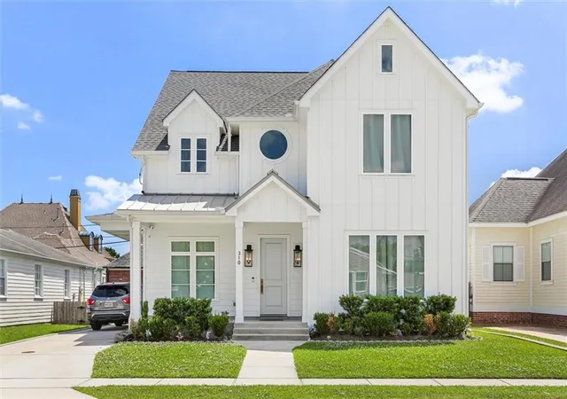 Photo 1 of Single family home for sale at 310 E Maple Ridge Dr, Metairie, LA 70001 | MLS# 2556179 | Listing updated on 2026-09-20