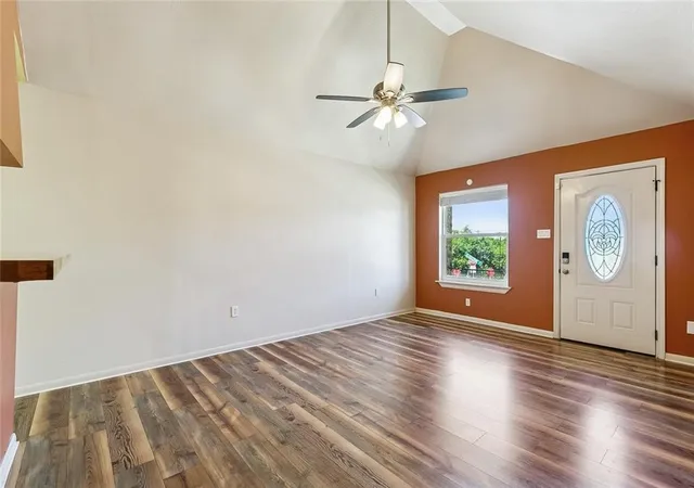 Photo 4 of Single family home for sale at 2045 Gladstone Dr, Marrero, LA 70072 | MLS# 2556541 | Listing updated on 2026-09-18