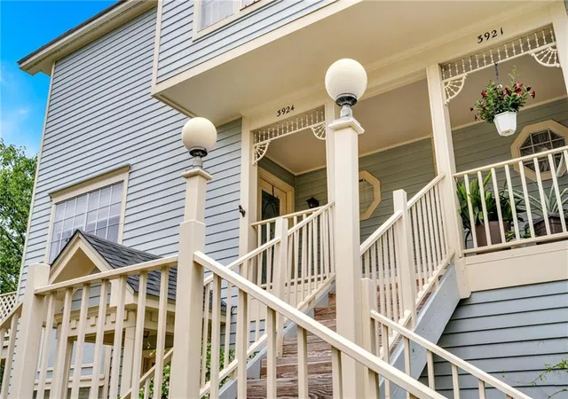 Listing Photo 1 - Condo for sale in building located at 3924 Audubon Trace, Jefferson, LA 70121 - Unit #3924