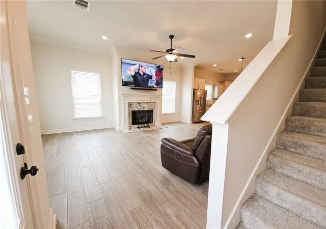 Photo 3 of Single family home for sale at 832 Lee Dr, Ponchatoula, LA 70454 | MLS# 2556392 | Listing updated on 2026-09-11