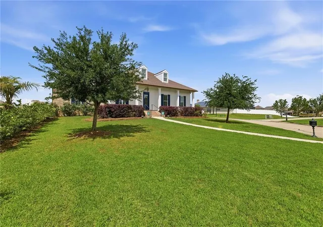 Photo 3 of Single family home for sale at 1632 Vela Cvs, Slidell, LA 70458 | MLS# 2554483 | Listing updated on 2026-10-04