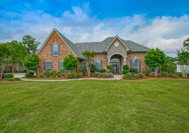 Photo 1 of Single family home for sale at 347 Leeds St, Slidell, LA 70461 | MLS# 2556732 | Listing updated on 2026-10-04