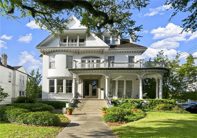 Photo 1 of Mansion for sale at 6226 St Charles Ave, New Orleans, LA 70118 | MLS# 2553604 | Listing updated on 2026-09-10