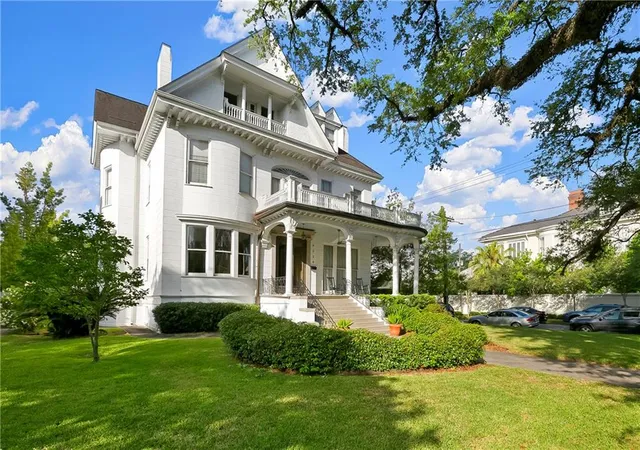 Photo 2 of Mansion for sale at 6226 St Charles Ave, New Orleans, LA 70118 | MLS# 2553604 | Listing updated on 2026-09-10