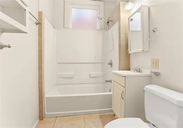 Photo 4 of House for sale at 211 S Olympia St, New Orleans, LA 70119 | MLS# 2556130 | Listing updated on 2026-09-25