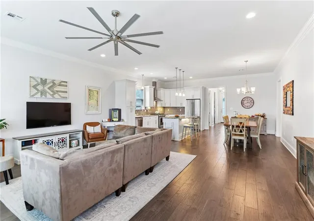 Single family home for sale at 5216 Paris Ave, New Orleans, LA 70122 | MLS# 2557721