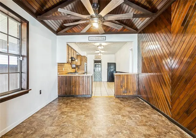 Photo 3 of Single family home for sale at 713 Ave D, Westwego, LA 70094 | MLS# 2557102 | Listing updated on 2026-09-30