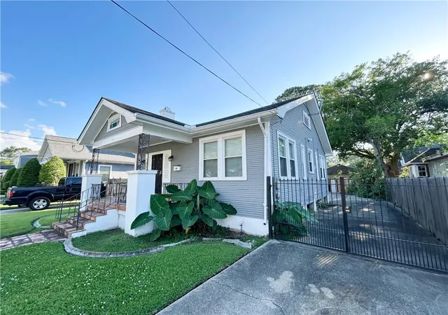 Photo 2 of Single family home for sale at 4942 Music St, New Orleans, LA 70122 | MLS# 2557861 | Listing updated on 2026-09-02