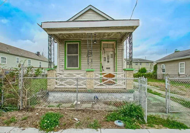 Photo 1 of Single family home for sale at 1928 Eagle St, New Orleans, LA 70118 | MLS# 2554345 | Listing updated on 2026-08-31