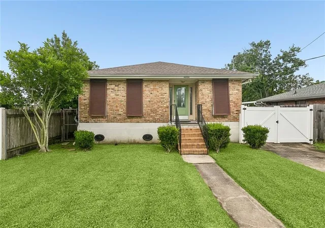 Photo 1 of Single family home for sale at 4808 Kawanee Ave, Metairie, LA 70006 | MLS# 2558454 | Listing updated on 2026-09-15