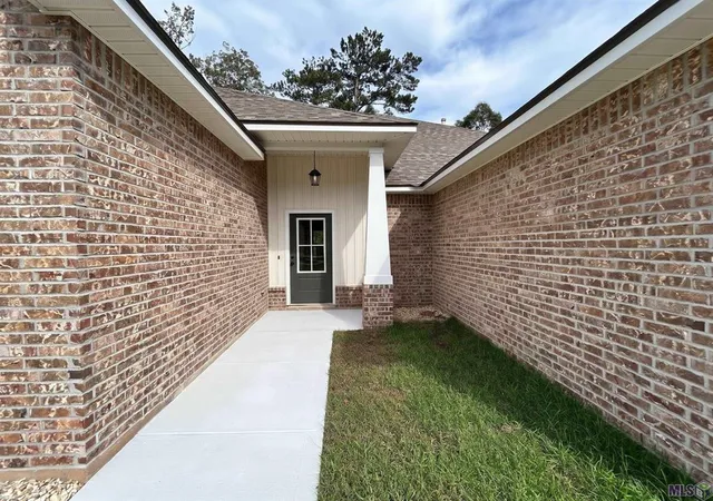 Photo 2 of Single family home for sale at 39721 Farming Ln, Pearl River, LA 70452 | MLS# NO2026009152 | Listing updated on 2026-09-04
