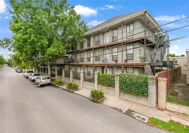 Condo for sale at 248 Cherokee St #22, New Orleans, LA 70118 | MLS# 2557483