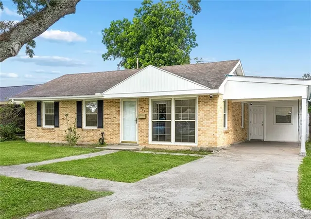 Photo 1 of Single family home for sale at 701 Airline Park Blvd, Metairie, LA 70003 | MLS# 2558556 | Listing updated on 2026-09-03