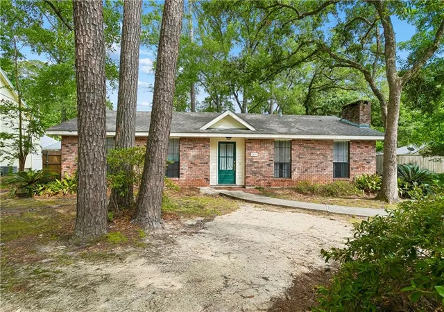 Photo 1 of Single family home for sale at 2061 Dupre St, Mandeville, LA 70448 | MLS# 2551089 | Listing updated on 2026-09-22