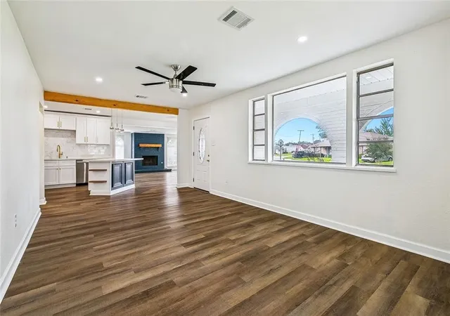 Photo 3 of Single family home for sale at 9001 Rensu Dr, River Ridge, LA 70123 | MLS# 2558231 | Listing updated on 2026-09-23