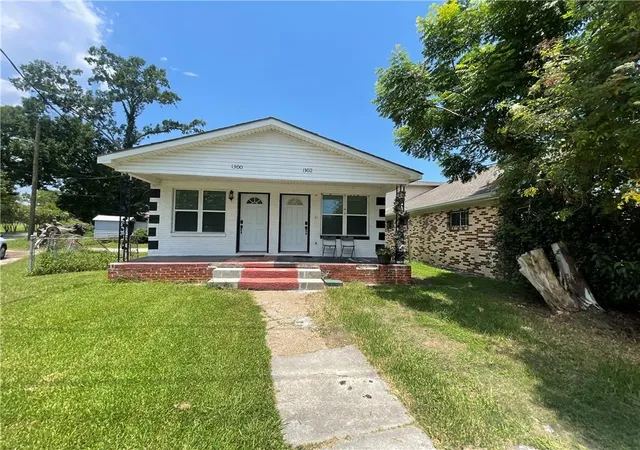 Photo 2 of Multi family home for sale at 1300 S 02 Dilton St, Metairie, LA 70003 | MLS# 2559338 | Listing updated on 2026-09-08