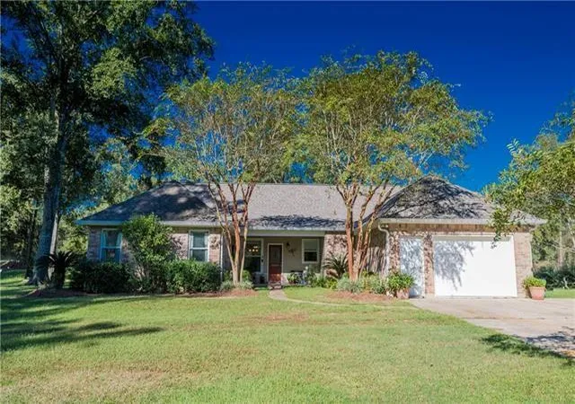 Photo 3 of Single family home for sale at 28230 Stanga Ln, Ponchatoula, LA 70454 | MLS# 2559147 | Listing updated on 2026-09-18
