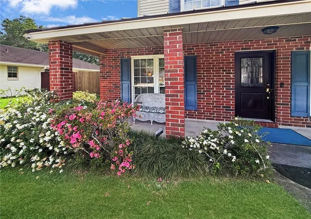 Photo 2 of Single family home for sale at 116 Stratford Dr, Slidell, LA 70458 | MLS# 2558880 | Listing updated on 2026-09-25