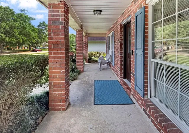 Photo 3 of Single family home for sale at 116 Stratford Dr, Slidell, LA 70458 | MLS# 2558880 | Listing updated on 2026-09-25