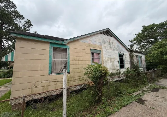 Photo 4 of Single family home for sale at 1825 N 17th Street, Baton Rouge, LA 70802 | MLS# 2556274 | Listing updated on 2026-09-02