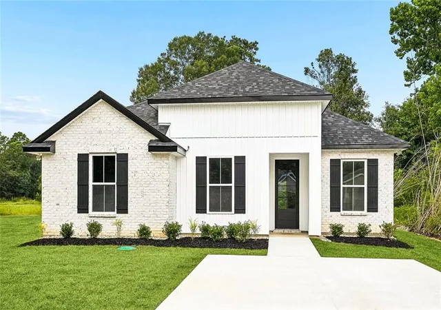 Photo 1 of Single family home for sale at 4118 Upperline St, Slidell, LA 70461 | MLS# 2560097 | Listing updated on 2026-09-15