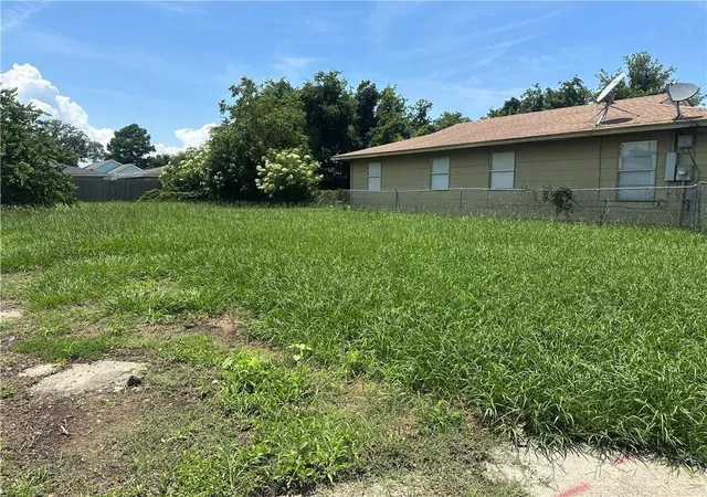Photo 2 of Sale Pending at 7536 Forest Glen Rd, New Orleans, LA 70127 | MLS# 2560177 | Listing updated on 2026-08-31
