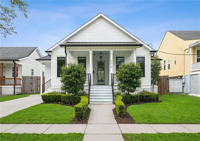 Photo 1 of Sale Pending at 5618 Chatham Dr, New Orleans, LA 70122 | MLS# 2560663 | Listing updated on 2026-09-28