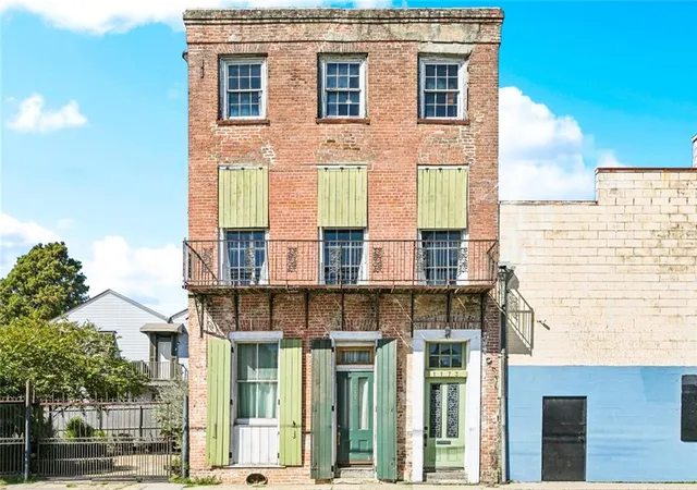 Multi family home for sale at 1173 Magazine St, New Orleans, LA 70130 | MLS# 2560660