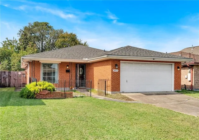 Photo 2 of Single family home for sale at 3412 Lake Villa Dr, Metairie, LA 70002 | MLS# 2560645 | Listing updated on 2026-09-22