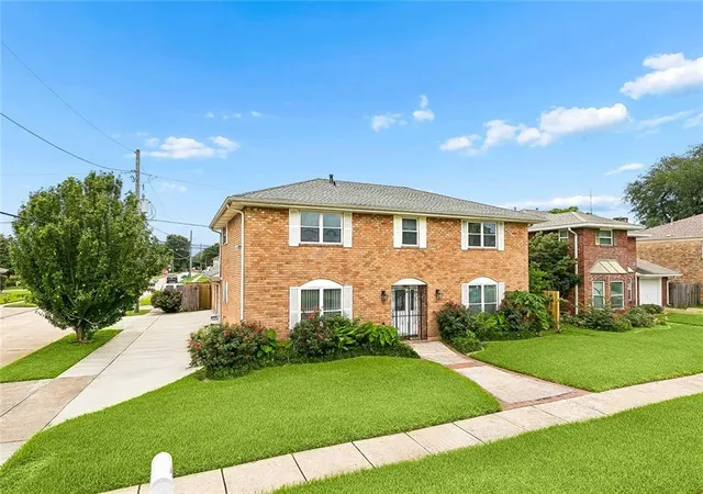 Photo 3 of Single family home for sale at 4700 Carthage St, Metairie, LA 70002 | MLS# 2560668 | Listing updated on 2026-08-30