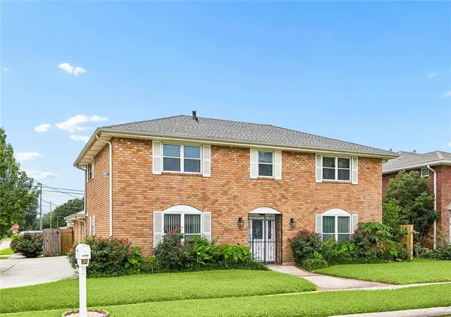 Photo 3 of Single family home for sale at 4700 Carthage St, Metairie, LA 70002 | MLS# 2560668 | Listing updated on 2026-08-30