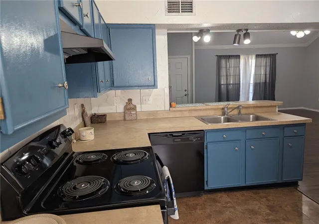 Photo 4 of Condo for sale at 720 Heavens Dr #3, Mandeville, LA 70471 | MLS# 2560910 | Listing updated on 2026-08-30