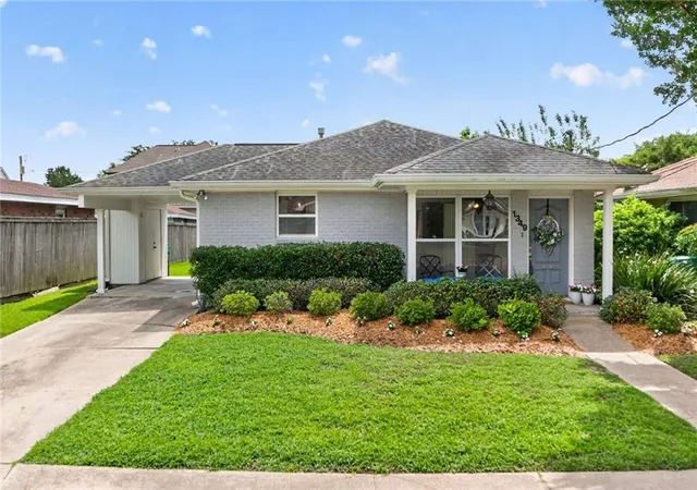 Single family home for sale at 1349 Ocean Dr, Metairie, LA 70005 | MLS# 2557833