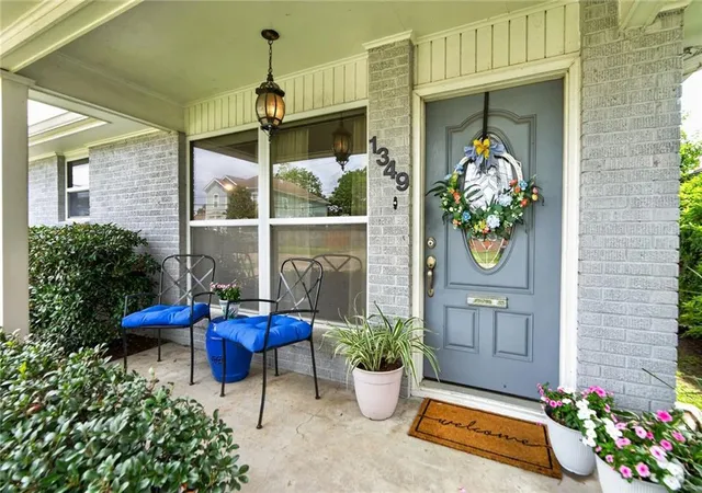 Photo 3 of Single family home for sale at 1349 Ocean Dr, Metairie, LA 70005 | MLS# 2557833 | Listing updated on 2026-09-19