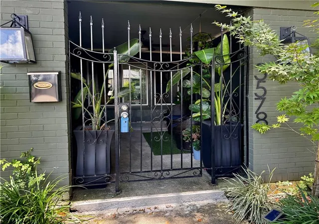 Photo 2 of Single family home for sale at 3578 Somerset Dr, New Orleans, LA 70131 | MLS# 2561293 | Listing updated on 2026-09-25