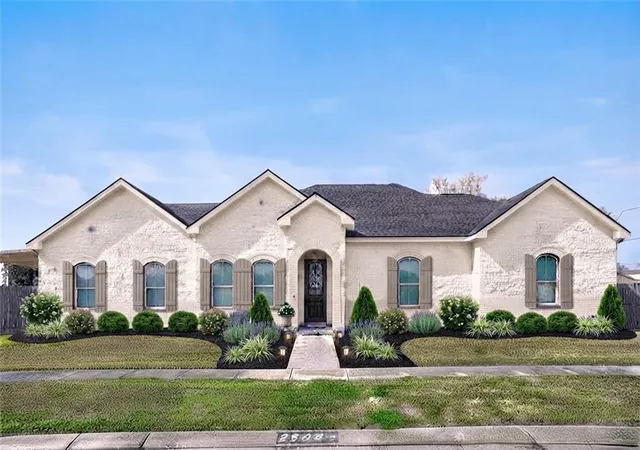 Photo 2 of Single family home for sale at 2504 Campagna Dr, Chalmette, LA 70043 | MLS# 2561645 | Listing updated on 2026-09-24
